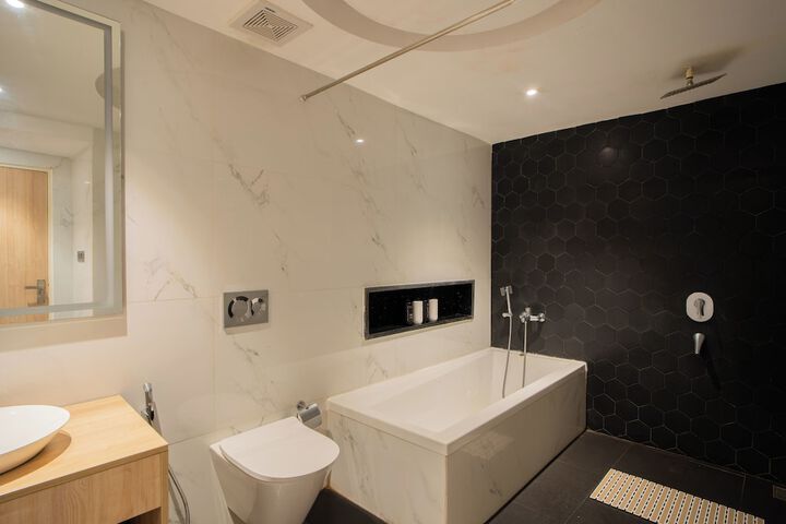 Room 15 of 34