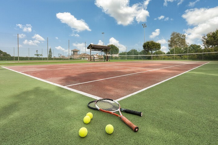 Tennis court