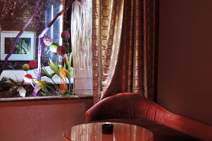 Room 2 of 70
