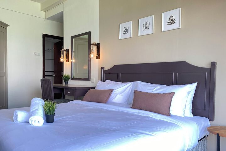 Room 361 of 650