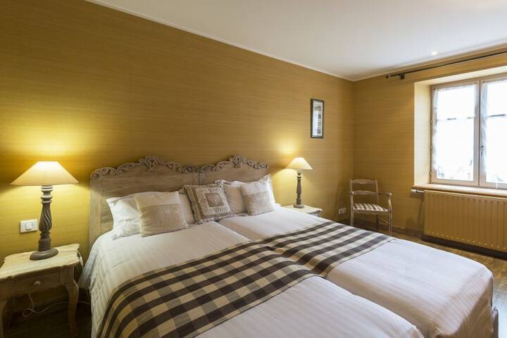 Room 20 of 65