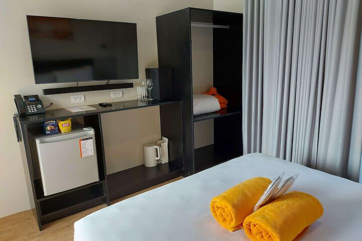 Room 101 of 403
