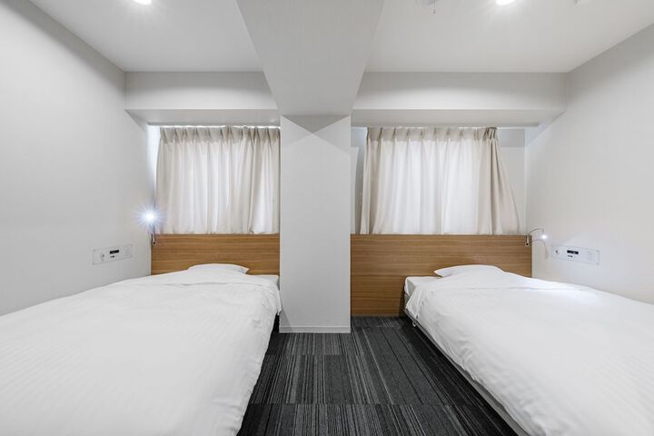 Room 21 of 112