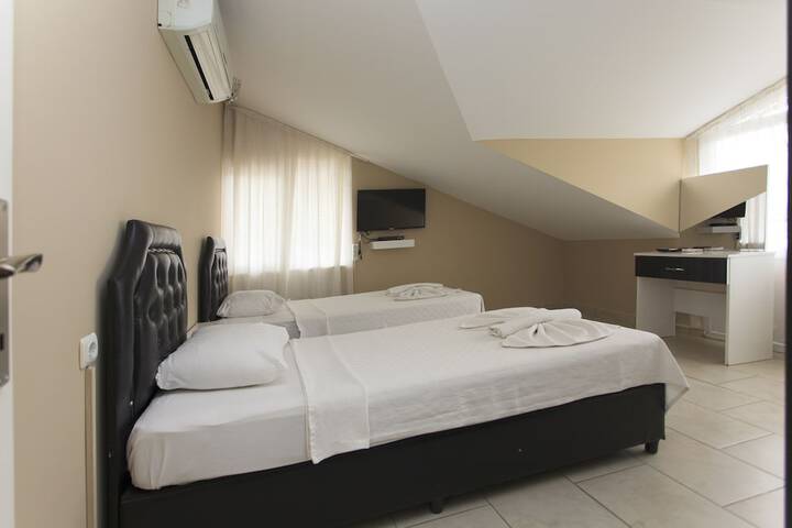 Room 11 of 53
