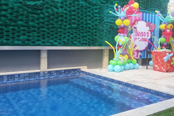Pool Hotel