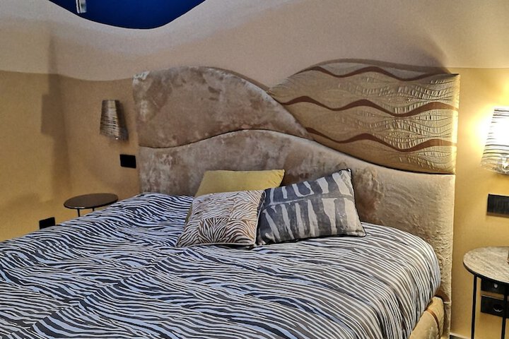 Room 15 of 56