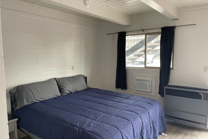 Room 17 of 32