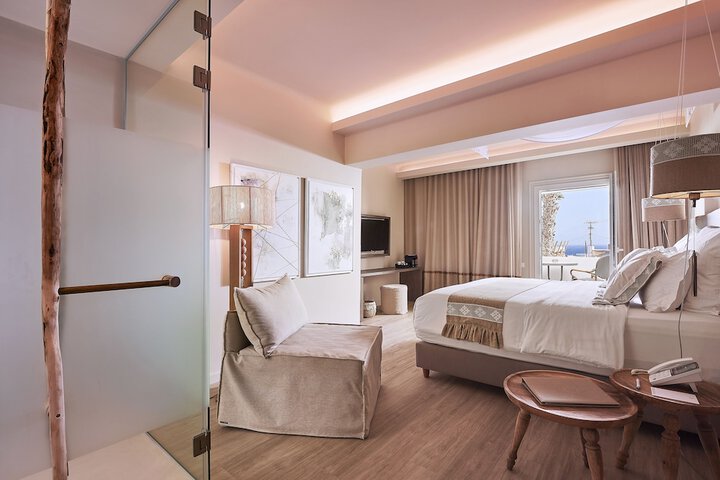 Room 43 of 184