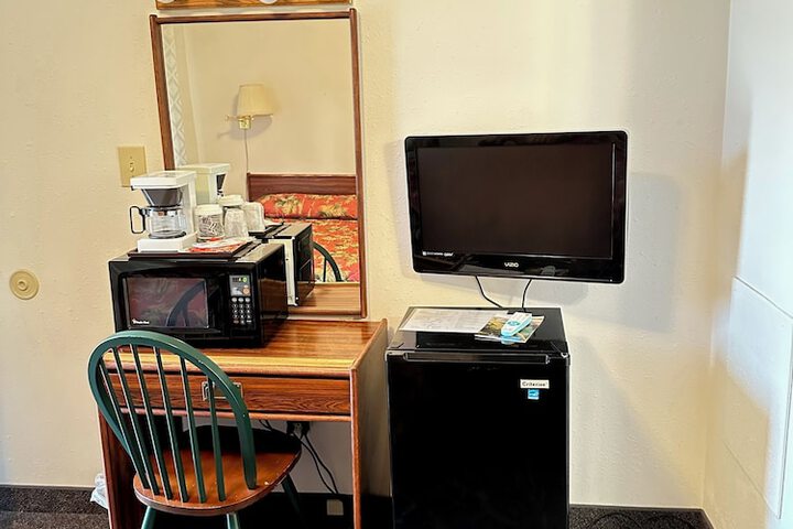 Room 8 of 22