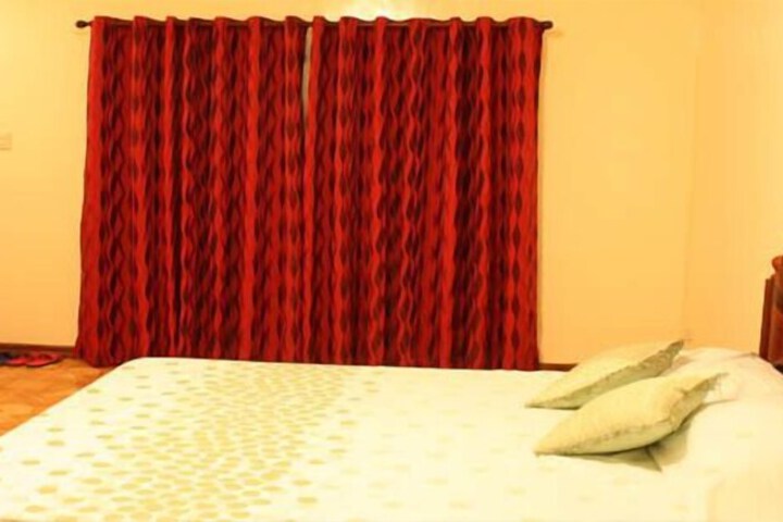 Room 2 of 22