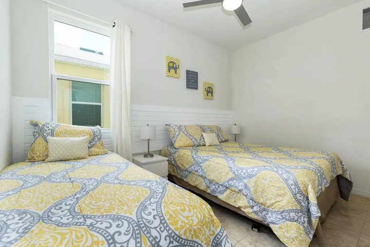 Room 2 of 22