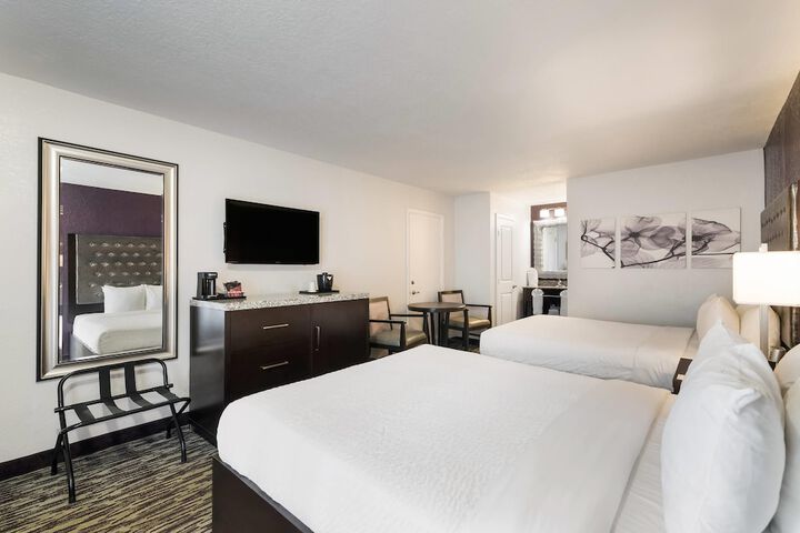 Room 40 of 62