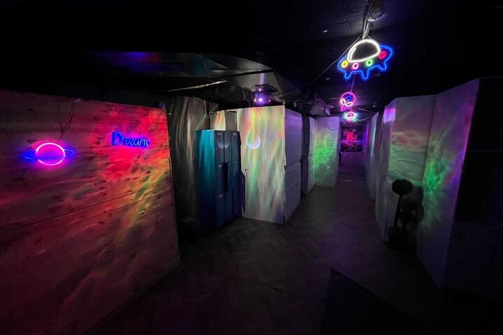 Room 13 of 44