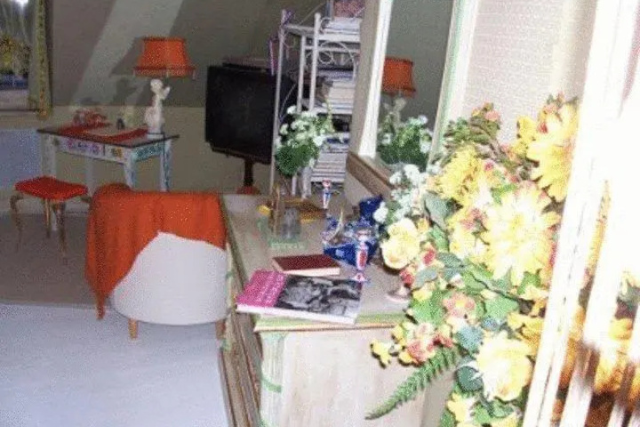 hotel_rooms