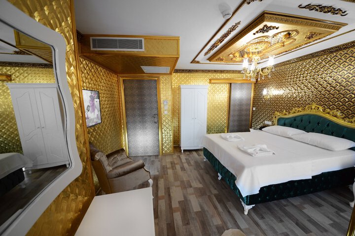 Room 3 of 57
