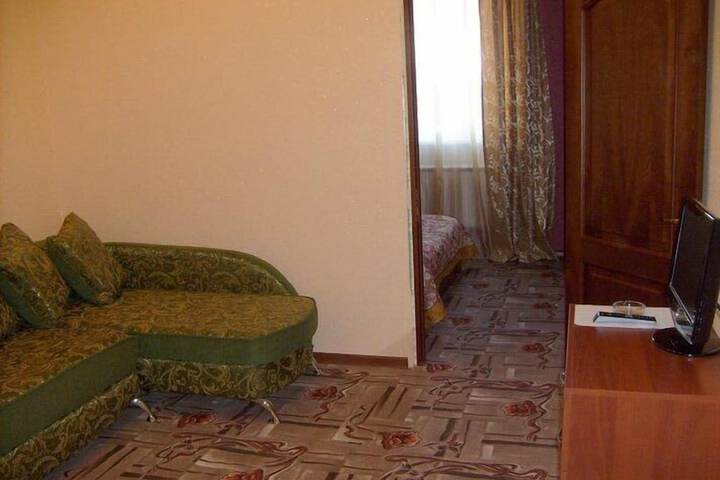 Room 5 of 22