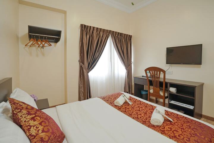 Room 18 of 38