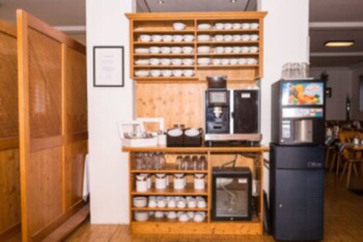 Breakfast/Coffee Service 13 of 40