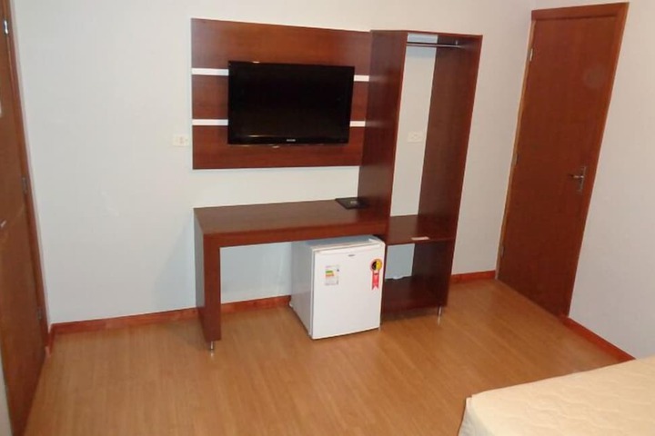 Room 19 of 37