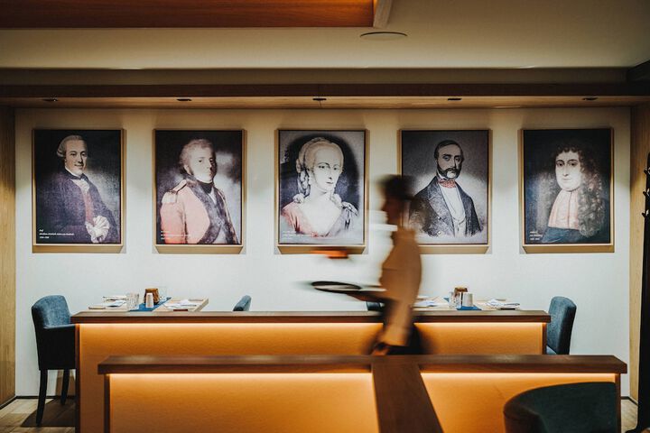 Dining 63 of 79