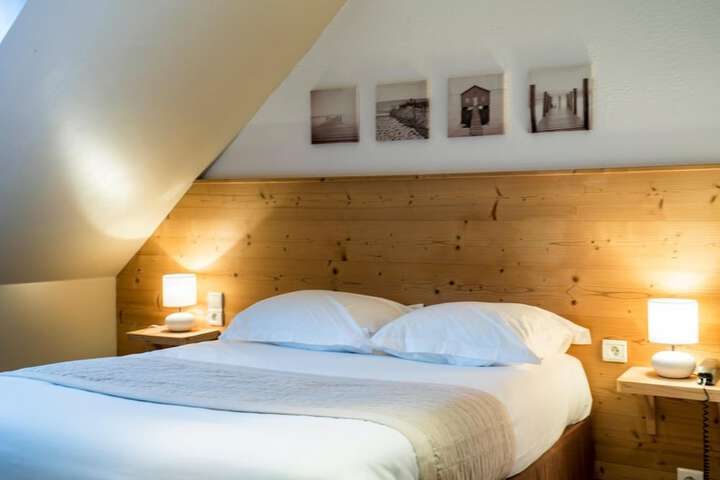 Room 15 of 52