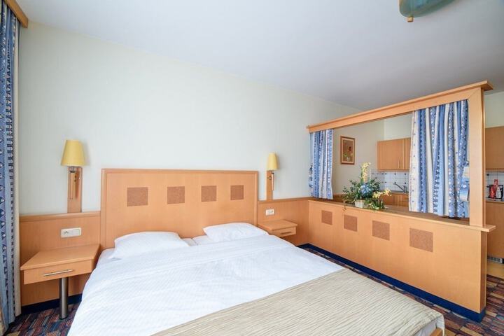 Room 69 of 180