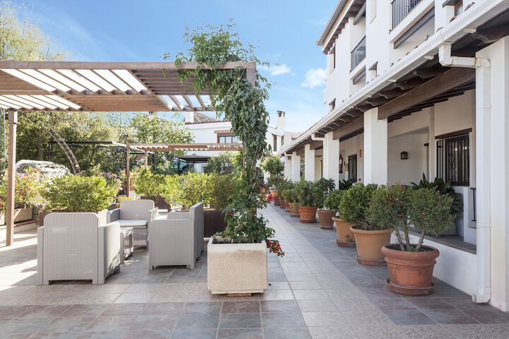 Hotel Exterior 58 of 68