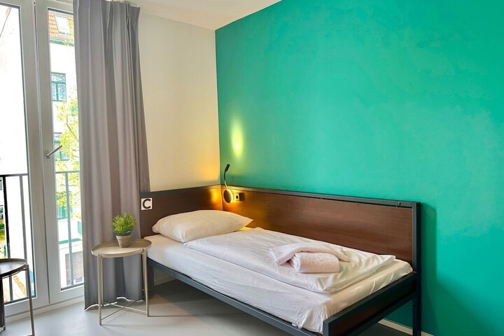Room 14 of 72