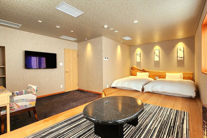Room 45 of 138