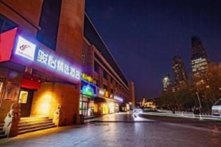 JUN hotels