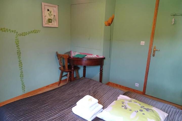 Room 13 of 31