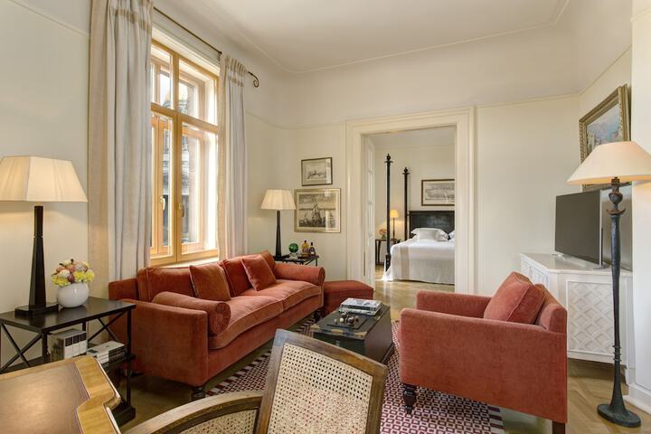 Room 20 of 208