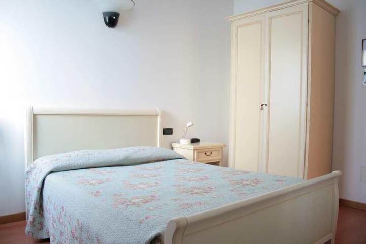 Room 6 of 47