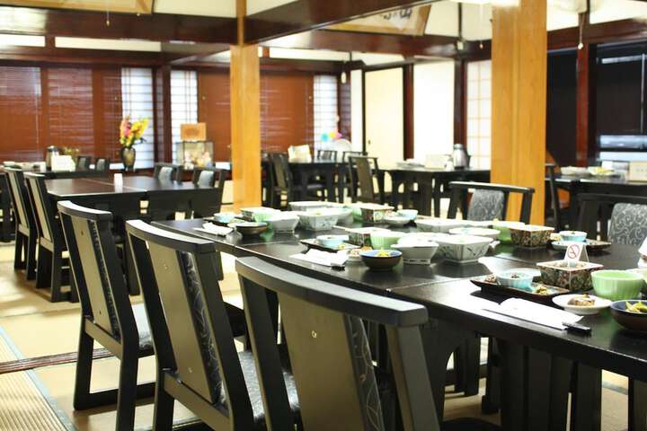 Dining Photos
