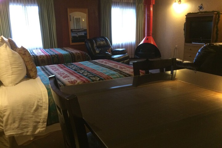 Room 9 of 96