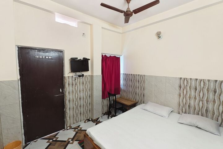 Room 14 of 43