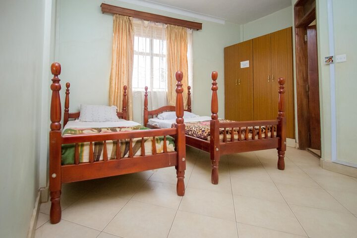 Room 6 of 38