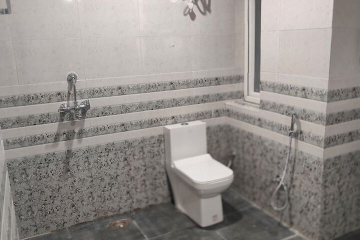 Room 10 of 22