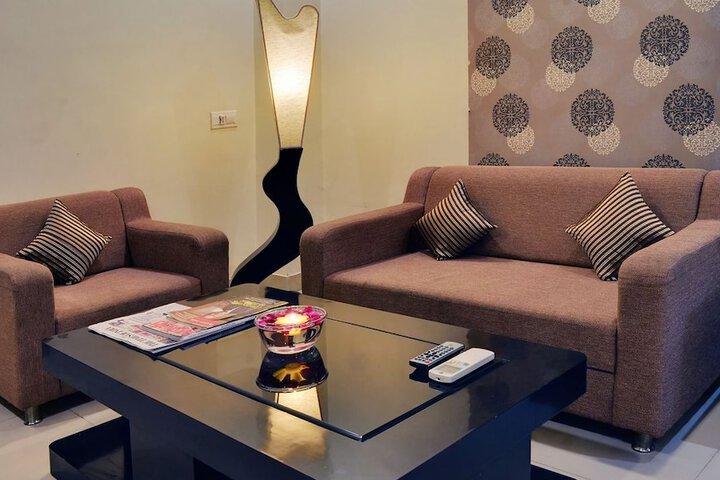 Room 18 of 30