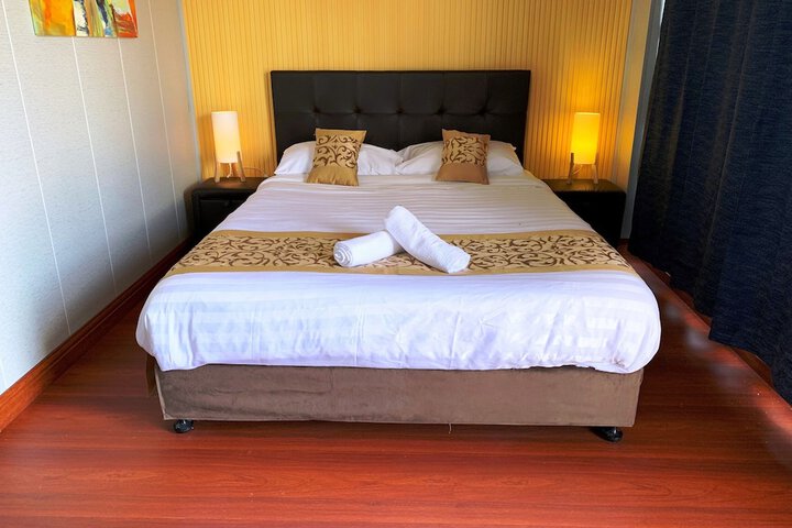 Room 2 of 43