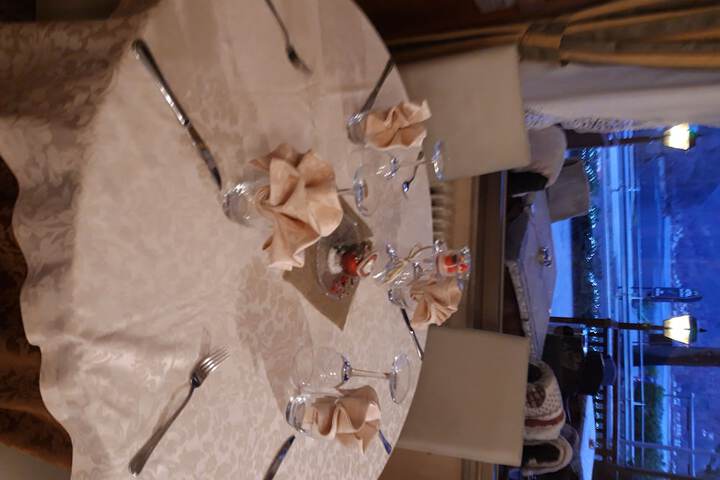 Dining 10 of 26