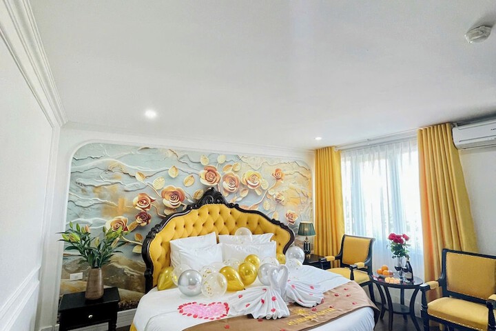 Room 17 of 113