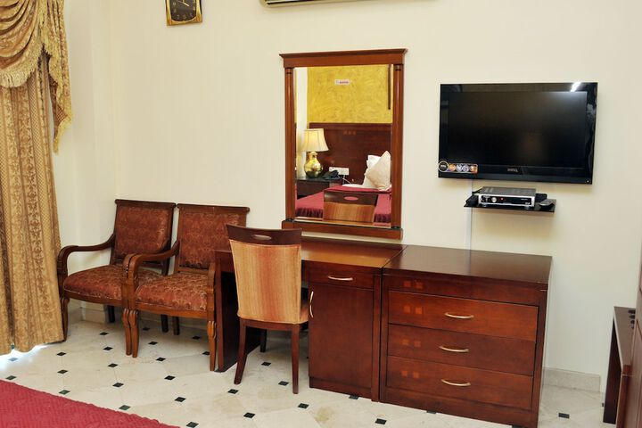 Room 16 of 55