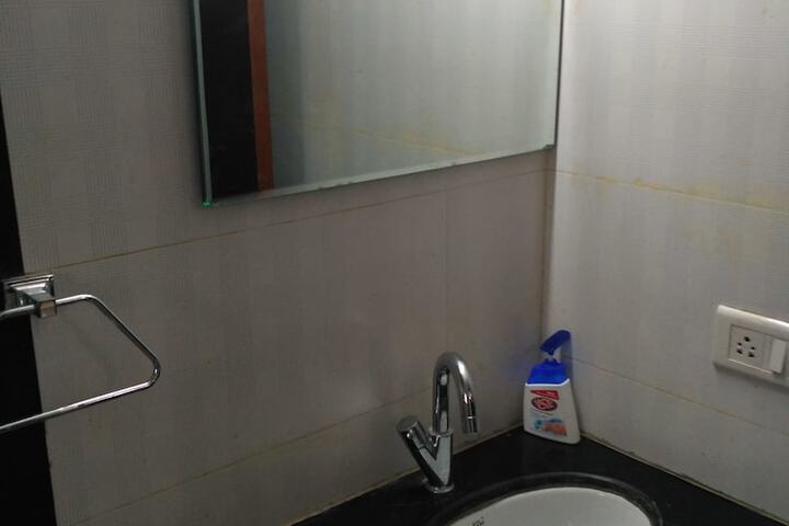 Room 20 of 35