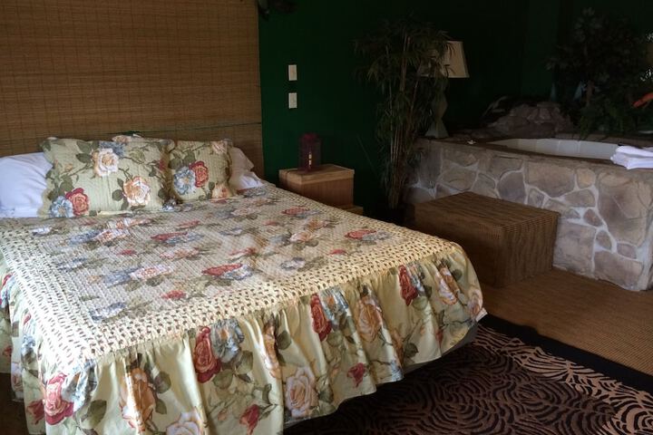 Room 11 of 35