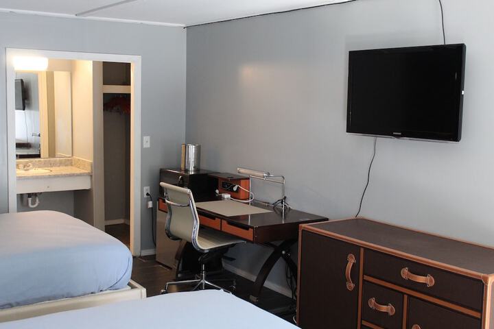 Room 7 of 15