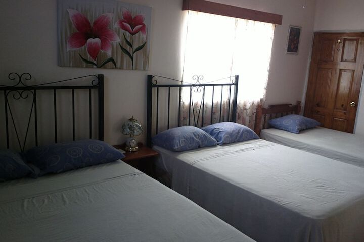 Room 5 of 32