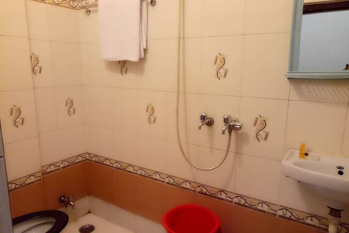 Room 21 of 29