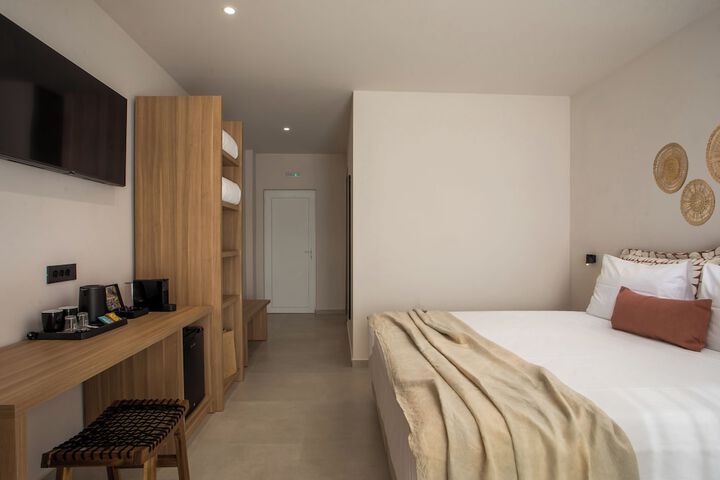 Room 7 of 53