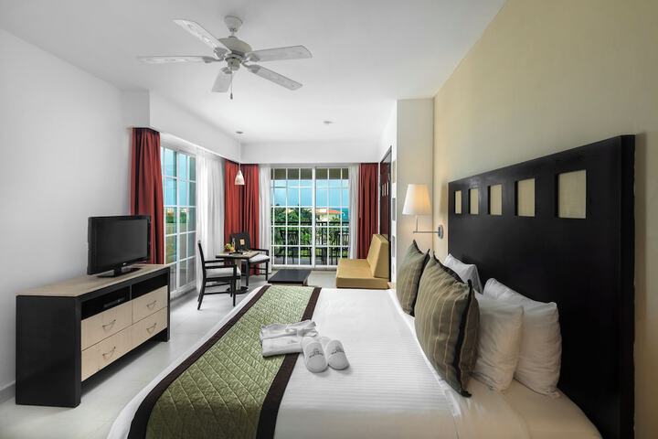 Room 12 of 93